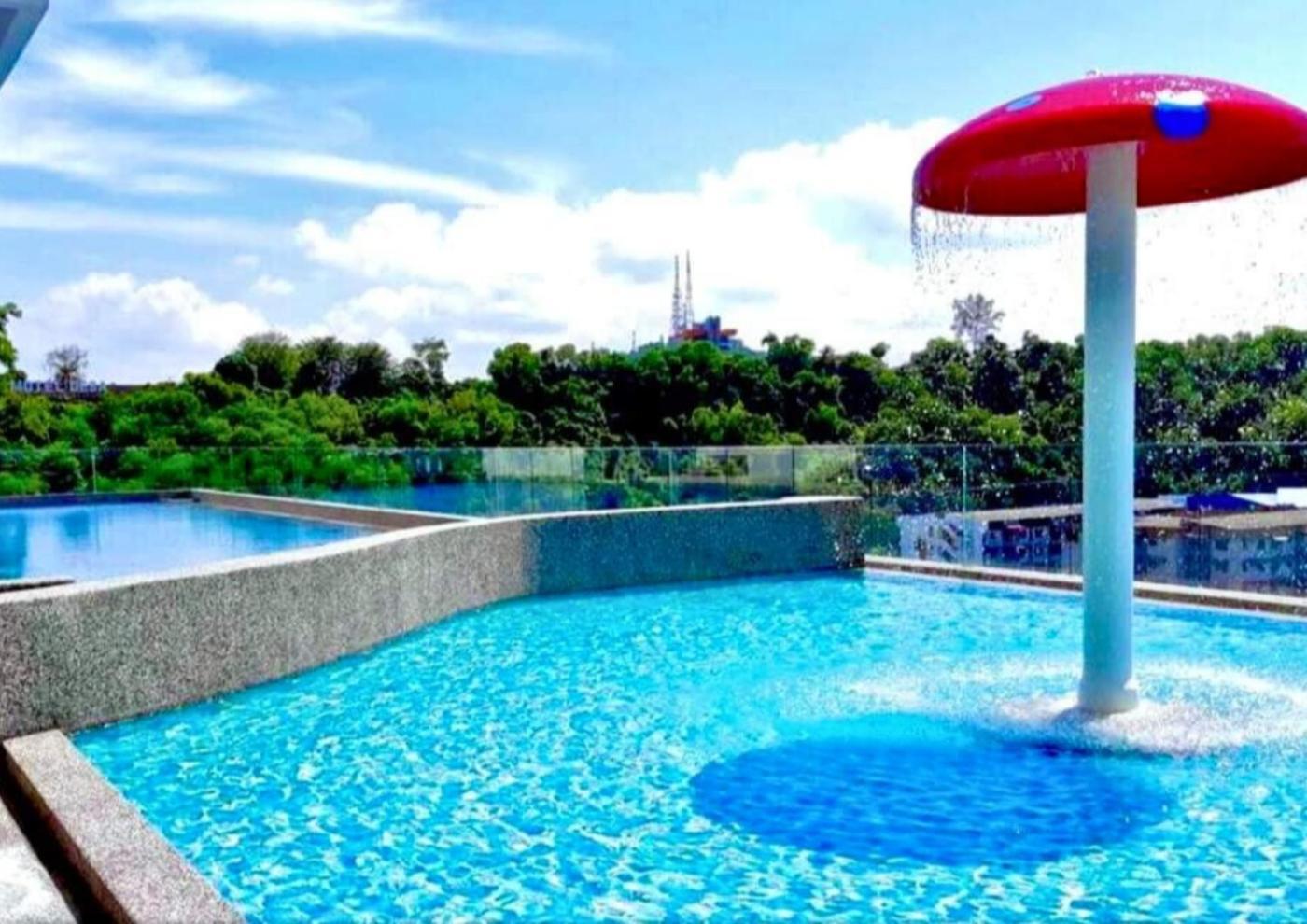 D'Luna Homestay Seaview I Sunrise View Kuala Terengganu Luaran gambar